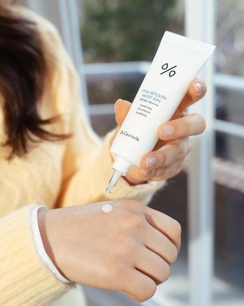 Dr.Ceuracle Hyal Reyouth Moist Sun SPF 50/PA++++ &mdash; Cонцезахисний крем з гіалуроновою кислотою, 50ml Dr.Ceuracle Hyal фото