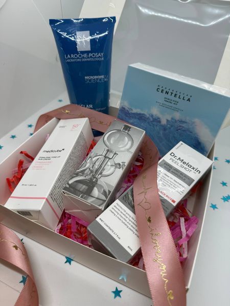 Подарочный набор для ухода за лицом 5в1: La Roche-Posay, Medicube, Dr.Althea, Centella 5234277 фото